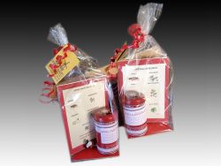Gift wrapping Ster Spices with recipe and card